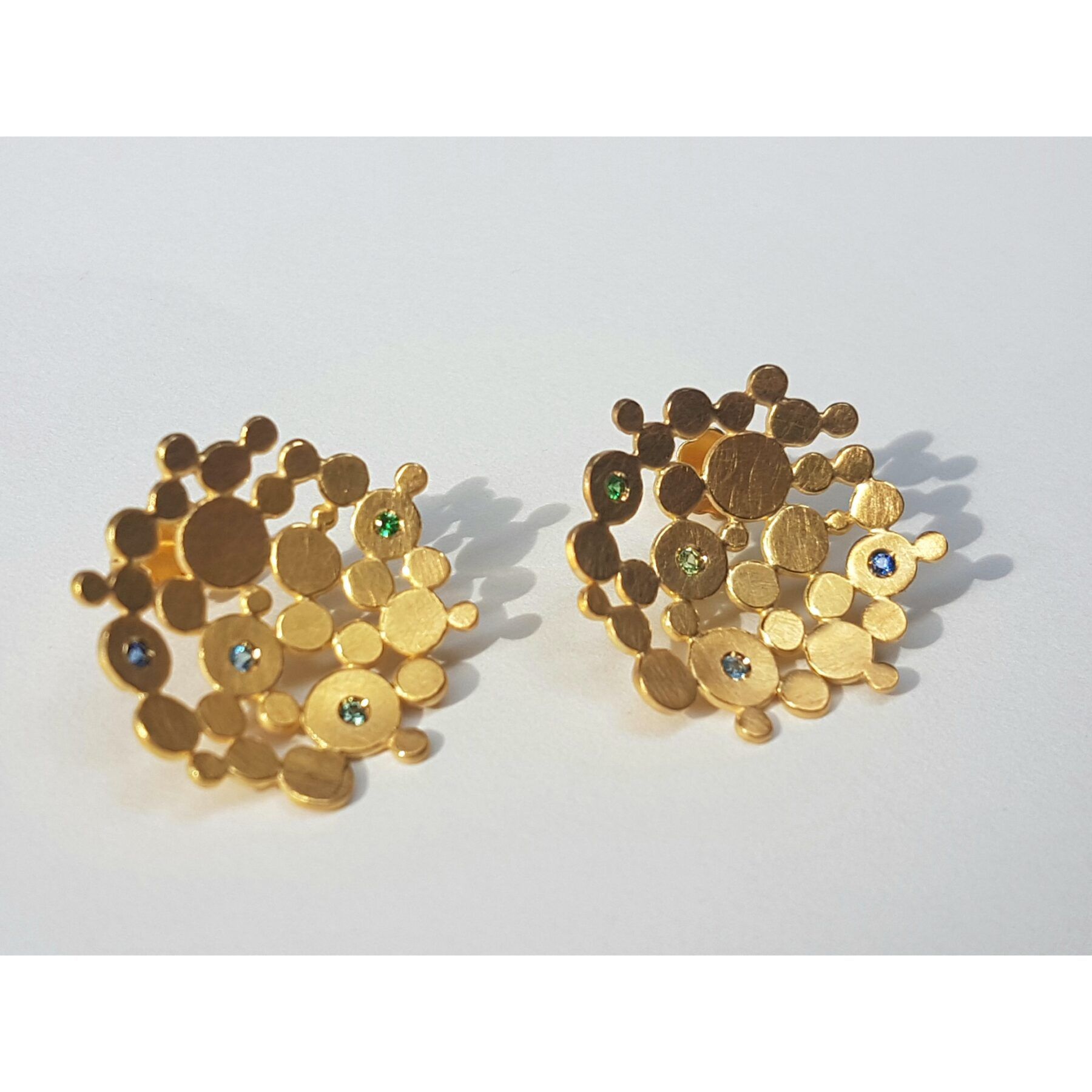 Goldplated silver earrings with gemstones